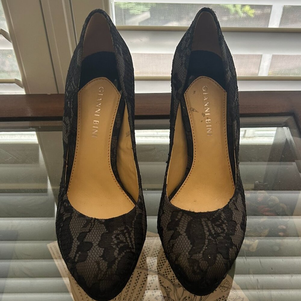 Gianni Bini Black Lace Heels